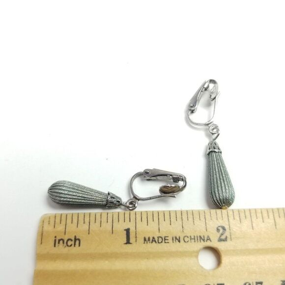 Vintage Small Drops Clip On Earrings, Dangle, Silver Tone Metal, Estate - Picture 3 of 5